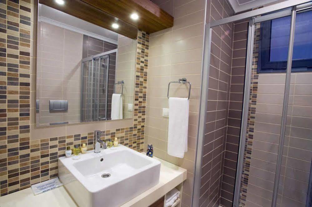 Kondo Suites Cesme Exterior foto